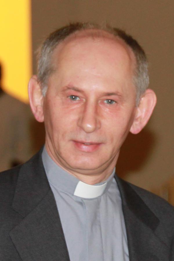  Janusz Piotr KOWAL SJ